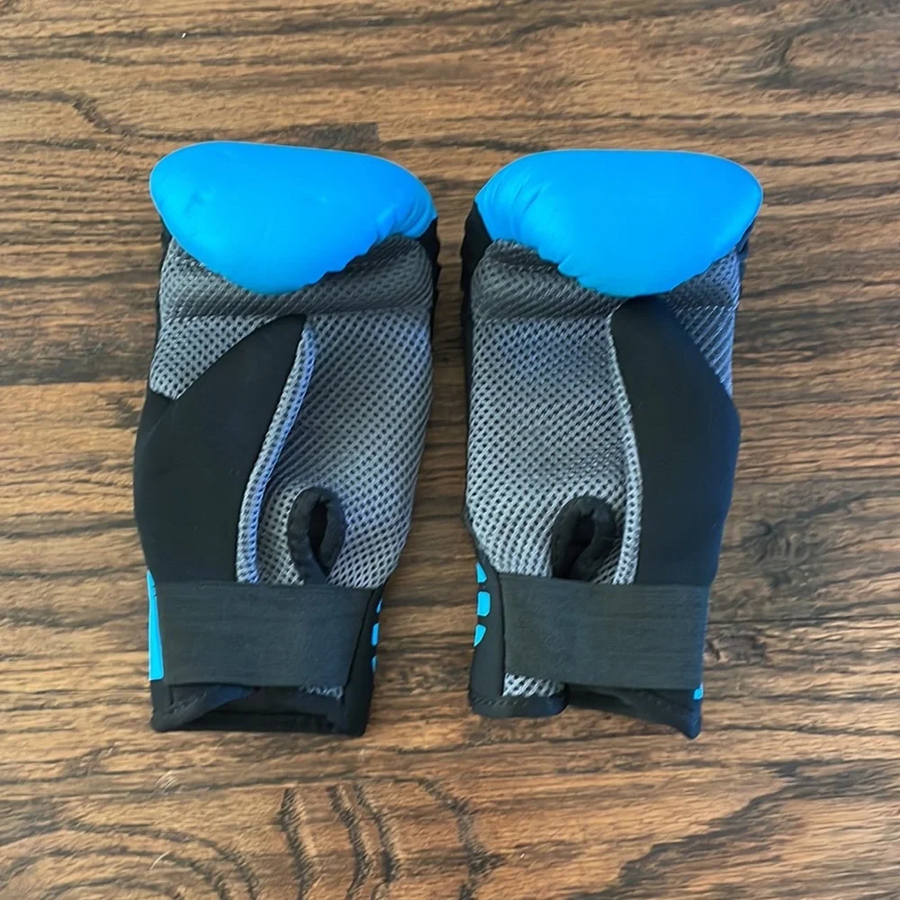Kids Blue and Black Brave Mittens - Youth Protective Gloves